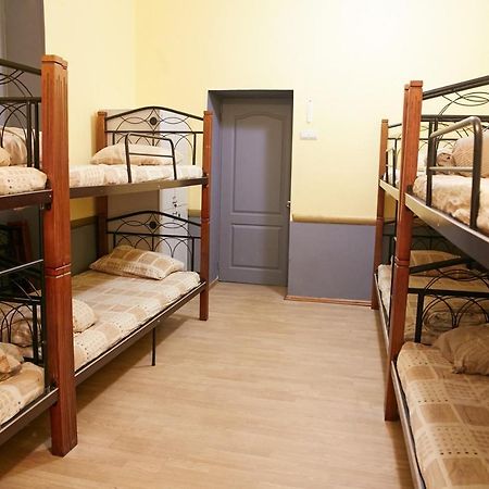Night & Day Hostel Киев Экстерьер фото